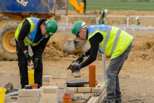 Two apprentices on site 